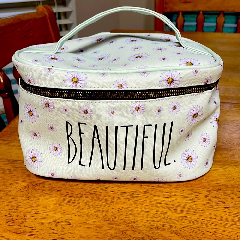 Rae Dunn “BEAUTIFUL” cosmetic bag.